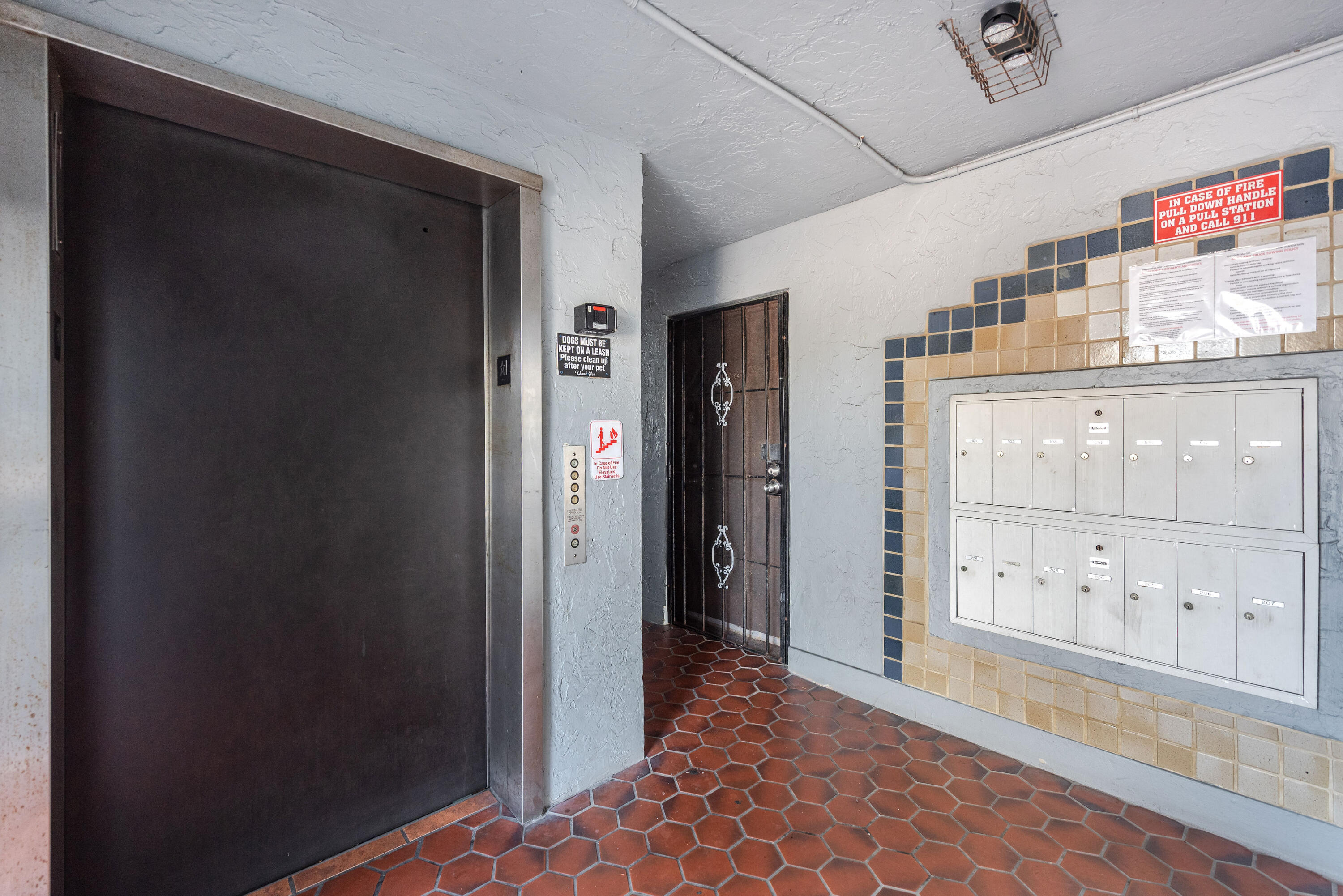 1700 N Congress 302