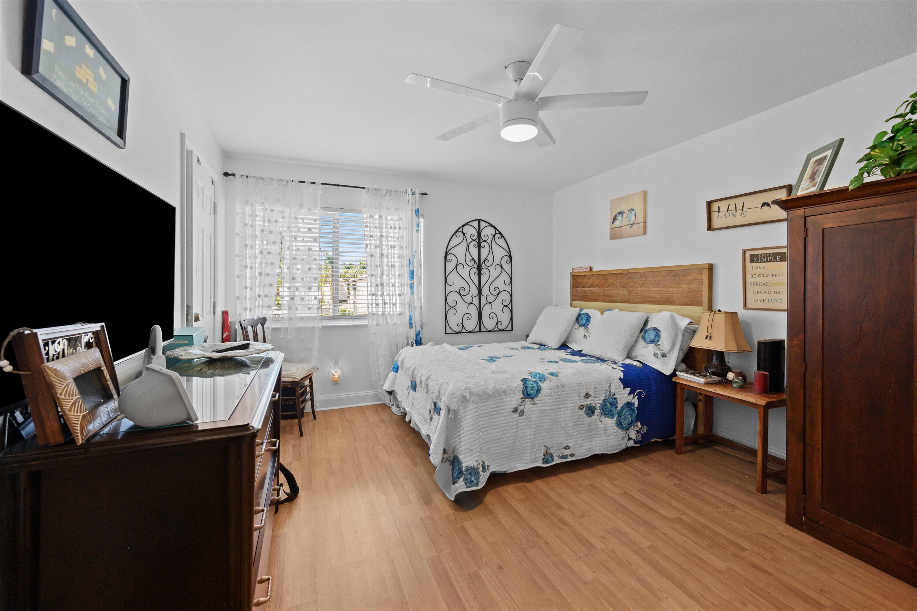 PINE RIDGE SOUTH IV CONDO - Residential