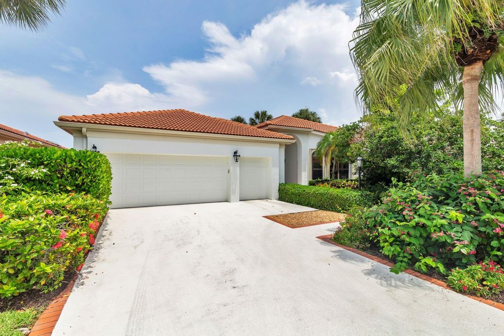Photo of 3486 Lantern Bay Drive, Jupiter, FL 33477 (MLS # R11105282)