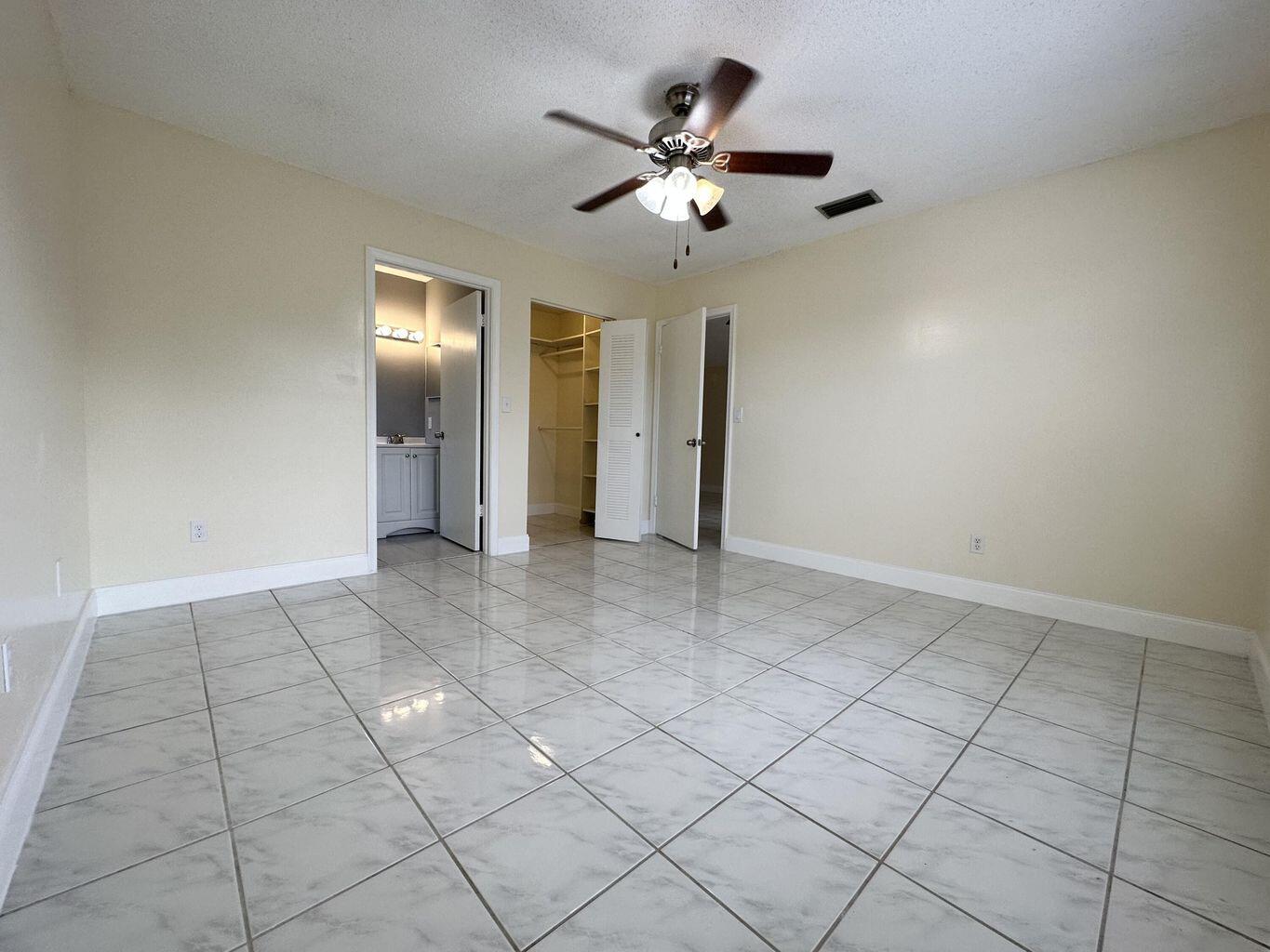 SUMMIT PINES UNIT 2 - Residential