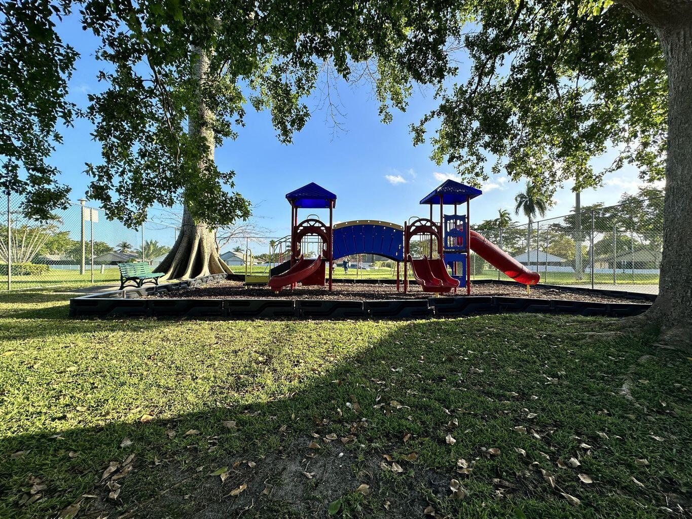 SUMMIT PINES UNIT 2 - Residential