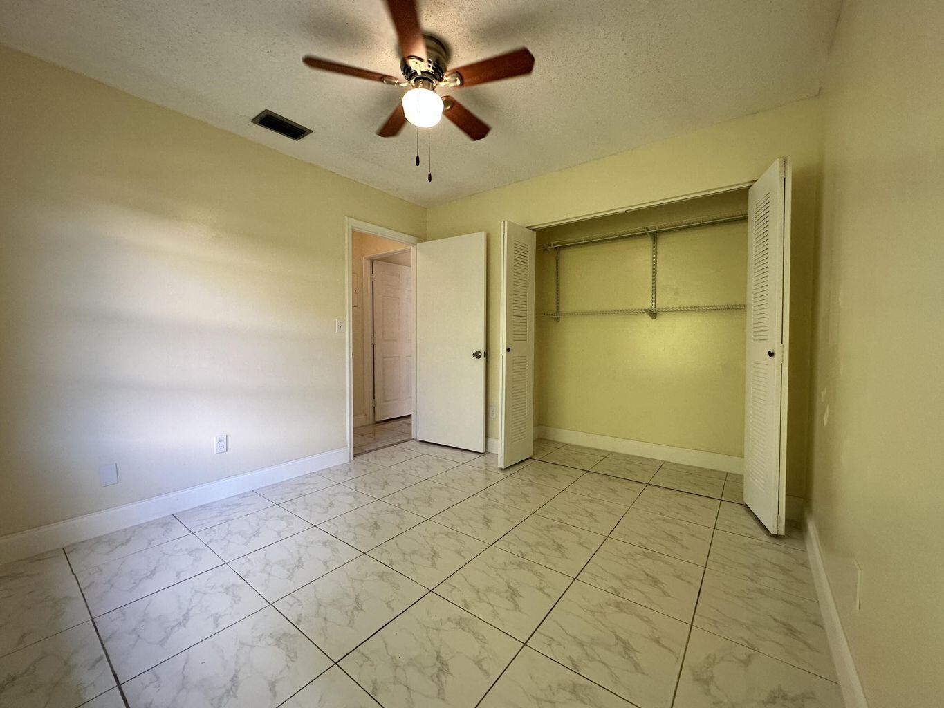 SUMMIT PINES UNIT 2 - Residential