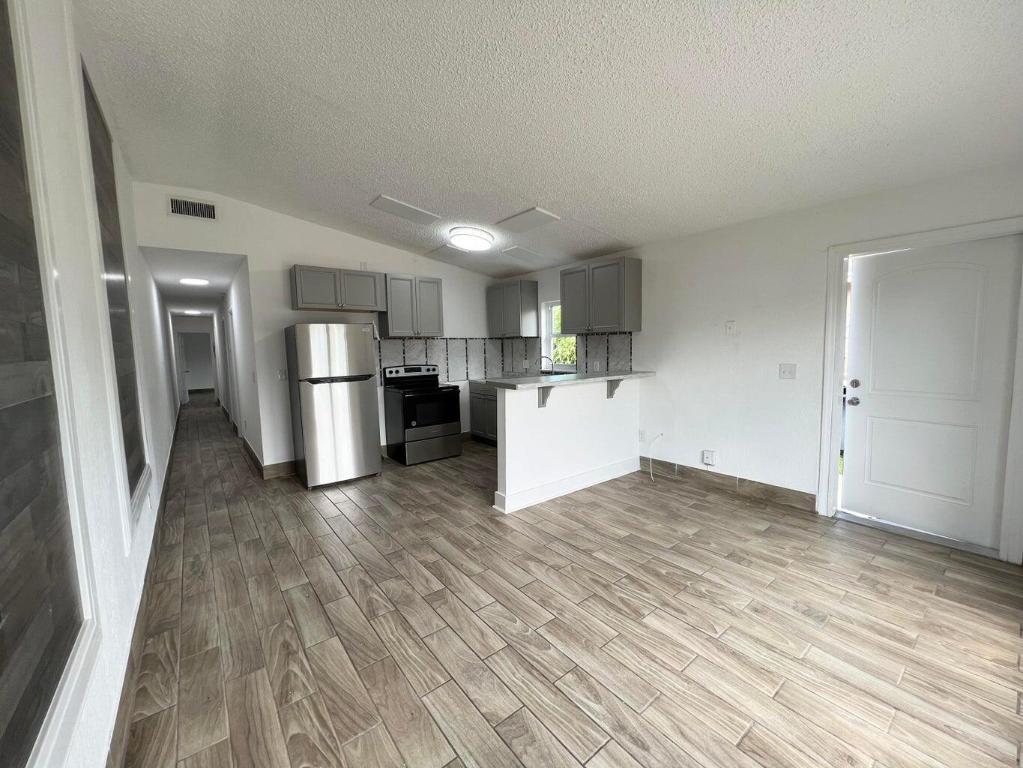 INLET CITY - Residential Lease