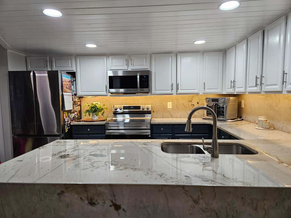 Photo of 1104 SUMMIT TRAIL Circle #D, West Palm Beach, FL 33415 (MLS # B26063213)