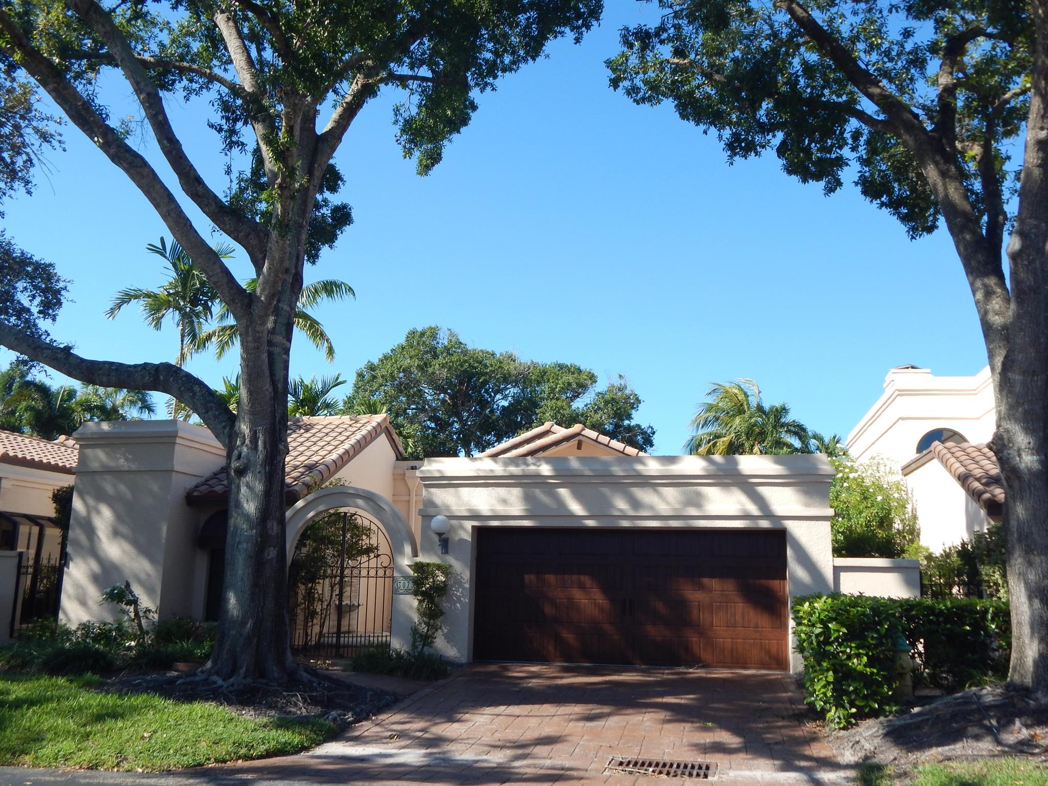 GREAT SEASONAL RENTAL IN THE MUCH DESIRED LUSH GATED COMMUNITY COMMUNITY OF VILLA D' ESTE IN DEER CREEK! VILLA D'ESTE IS A SECURE 24 HR MANNED GATED COMMUNITY THAT IS ITALIAN INSPIRED WITH LUSH GROUNDS & LAKEFRONT POOL THAT BOAST MANY FOUNTAINS COLORFUL GARDENS AND A BEAUTIFUL PEDESTRIAN BRIDGE OVERLOOKS SPARKLING LAKE VIEWS! THIS LUXURIOUS RESIDENCE OFFERS A LOT OF CHARACTER WITH COURTYARD ENTRY AND A WATER FALL WALL FOUNTAIN NESTLED IN A PRIVATE CUL-DE-SAC LOCATION THATS BACKS THE HILLSBORO RIVER ON THE BOCA RATON BORDER! THIS LUXURIOUS RESIDENCE BOAST 2 MASTER SUITES PROVIDE PRIVATE UPSCALE IN-SUITE BATHS WITH SKY LIGHTS & ENORMOUS WALK-IN CLOSETS! ALSO A DEN FOR GUEST OR OFFICE. HIGH CEILINGS,MARBLE FLOORS THROUGHOUT, FULLY APPOINTED CHEF KITCHEN ,FORMAL DINING RM WITH WET BAR,