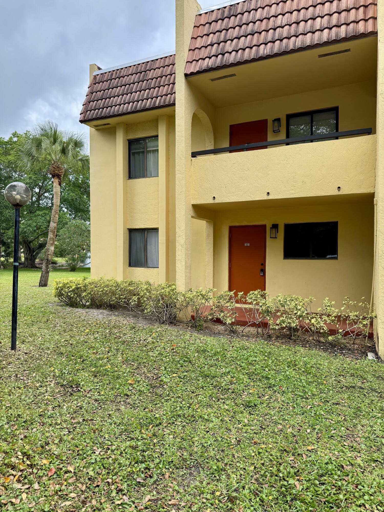 View photos, virtual tours, details... 912 SW 9th St Circle SW 101