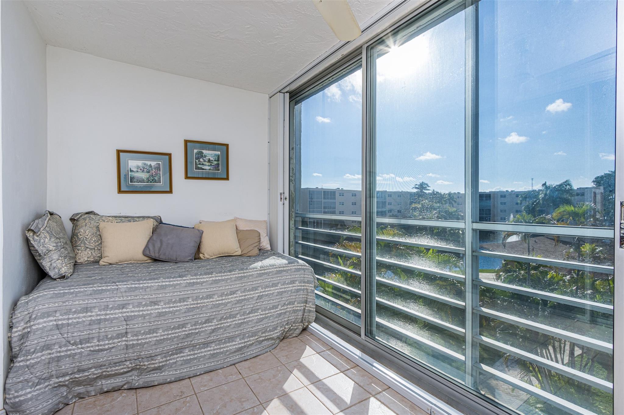 Meadowbrook - Residential