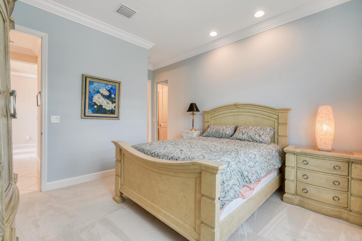 Valencia Cay - Residential