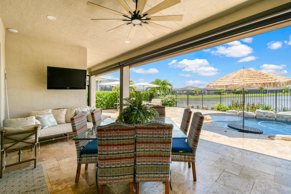 Valencia Cay - Residential