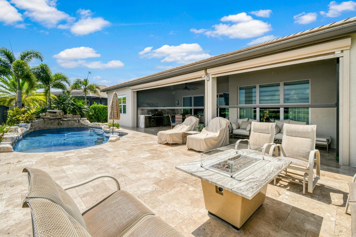 Valencia Cay - Residential