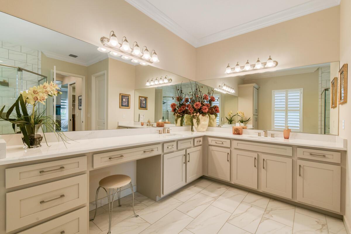 Valencia Cay - Residential