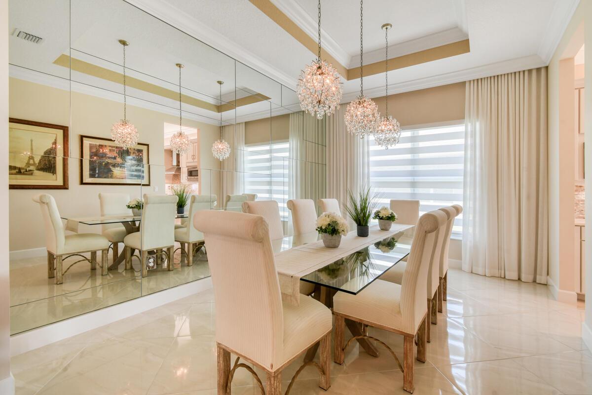 Valencia Cay - Residential