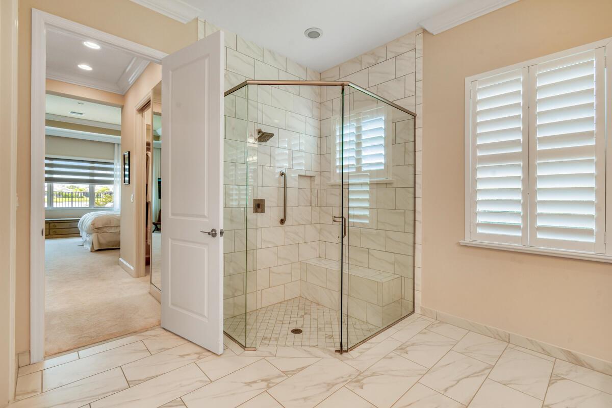 Valencia Cay - Residential