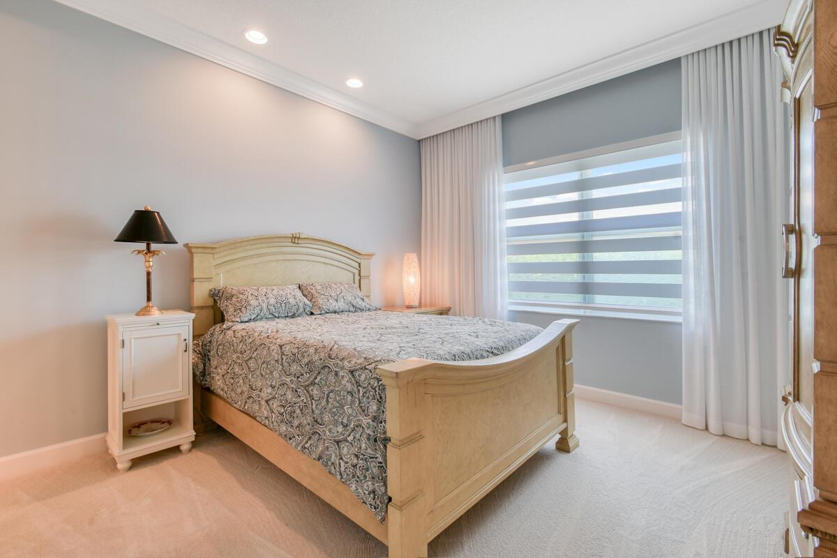 Valencia Cay - Residential