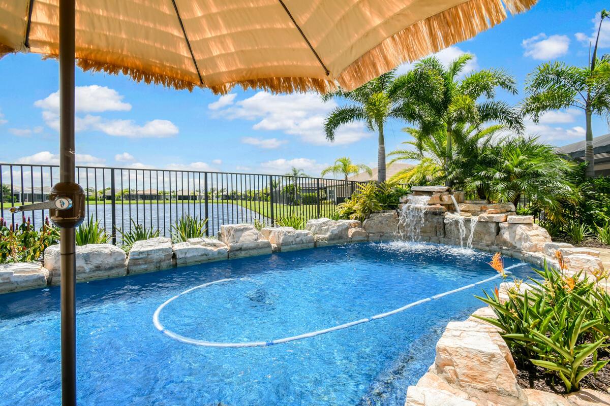 Valencia Cay - Residential