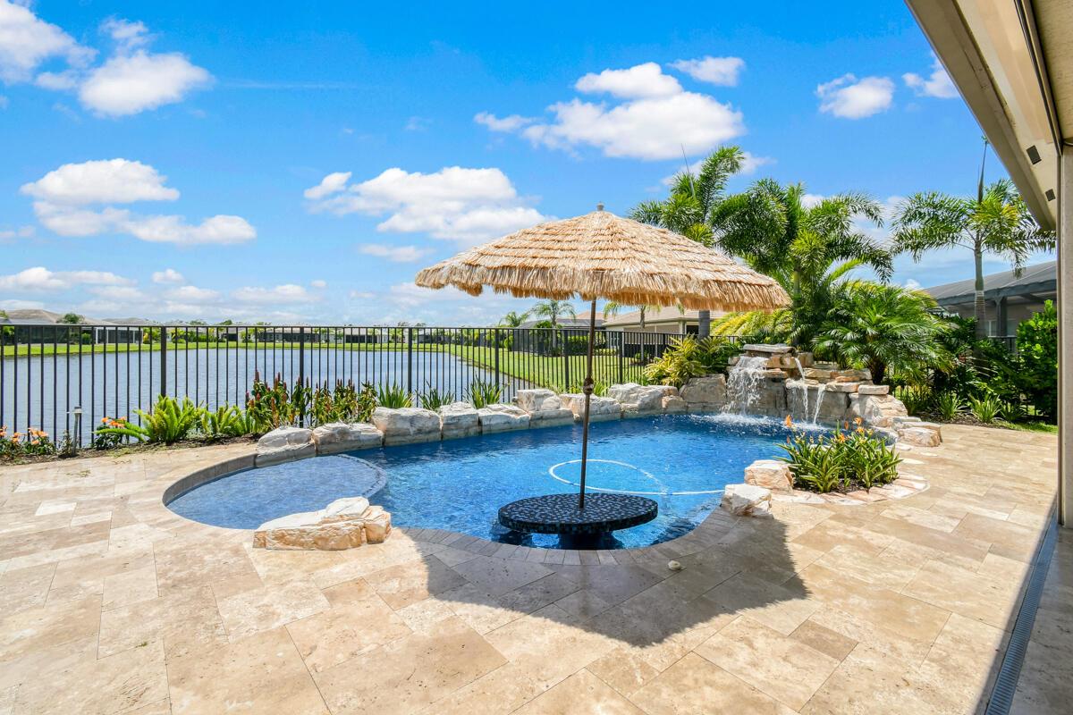 Valencia Cay - Residential
