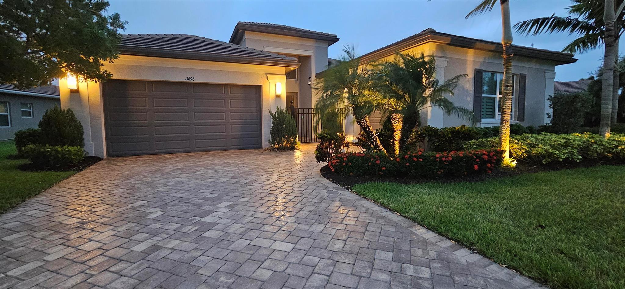 Valencia Cay - Residential