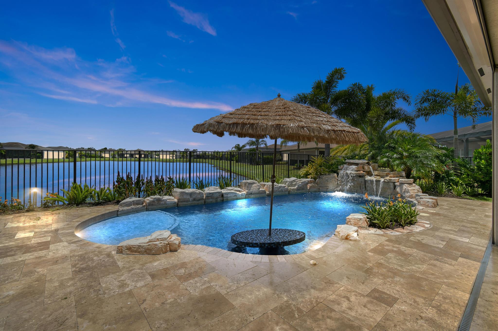 Valencia Cay - Residential