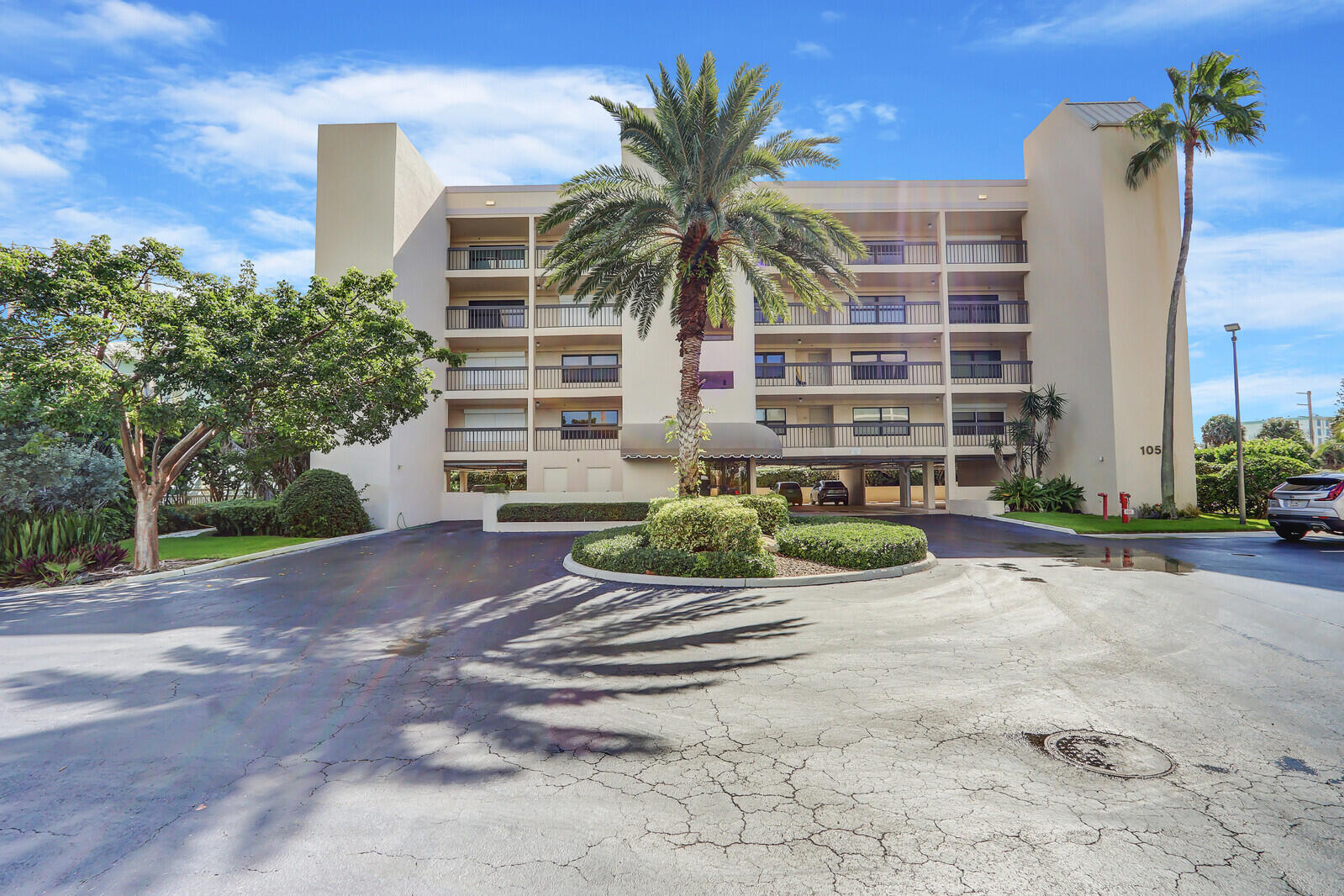 SEA IMAGES OF JUNO BEACH CONDO - Residential Lease