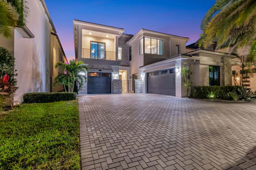 Photo of 9083 Benedetta Place, Boca Raton, FL 33496 (MLS # R11141250)