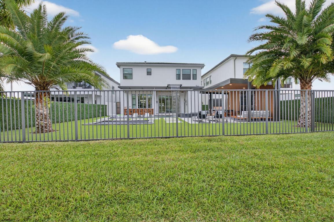 BOCA BRIDGES - Residential