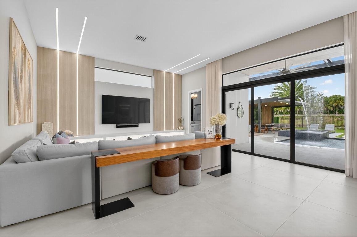 BOCA BRIDGES - Residential