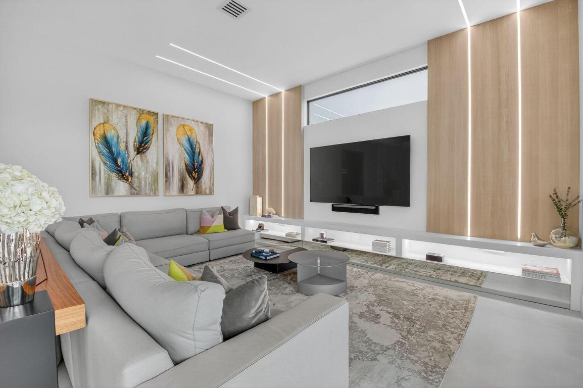 BOCA BRIDGES - Residential