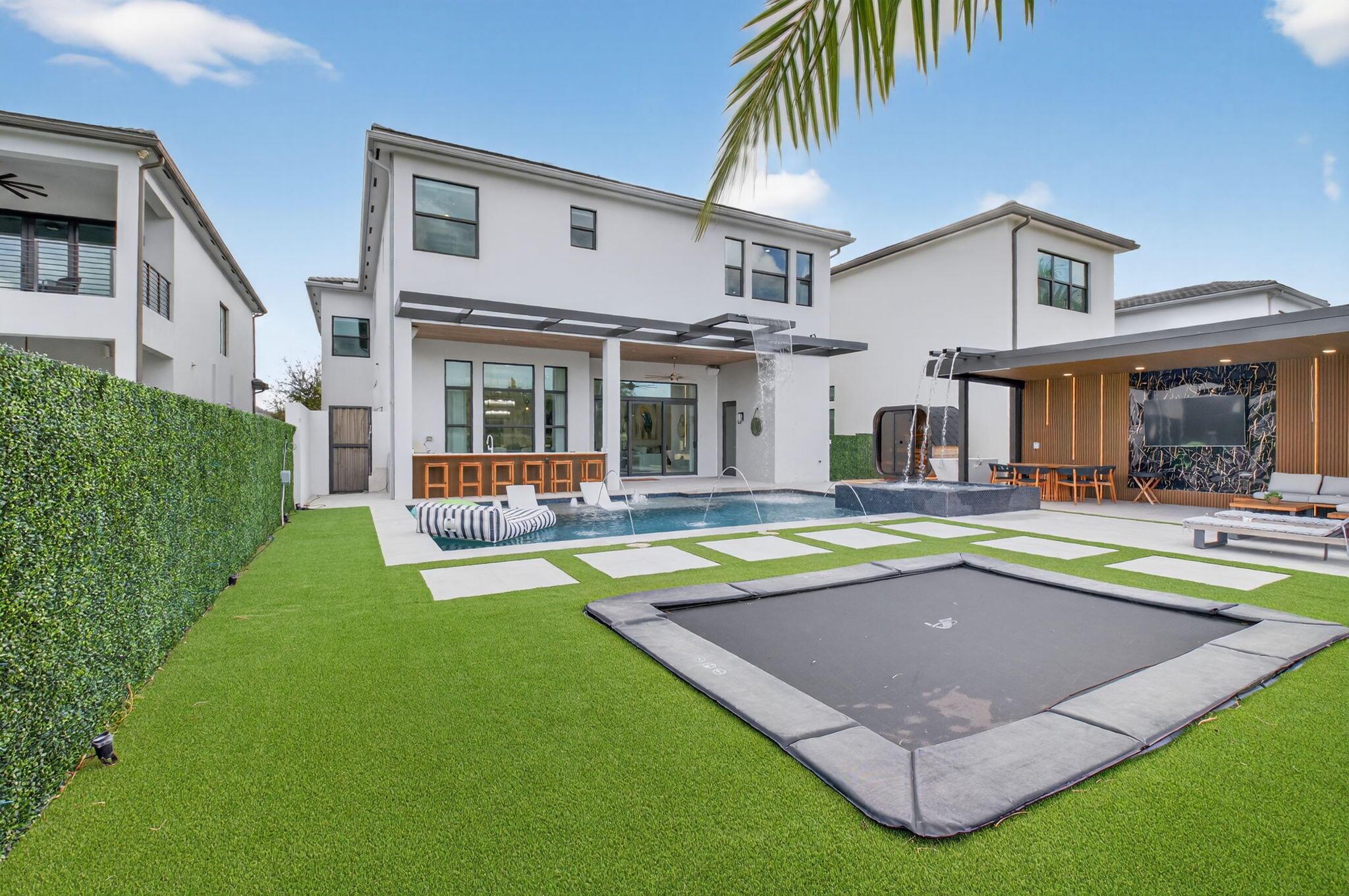 BOCA BRIDGES - Residential