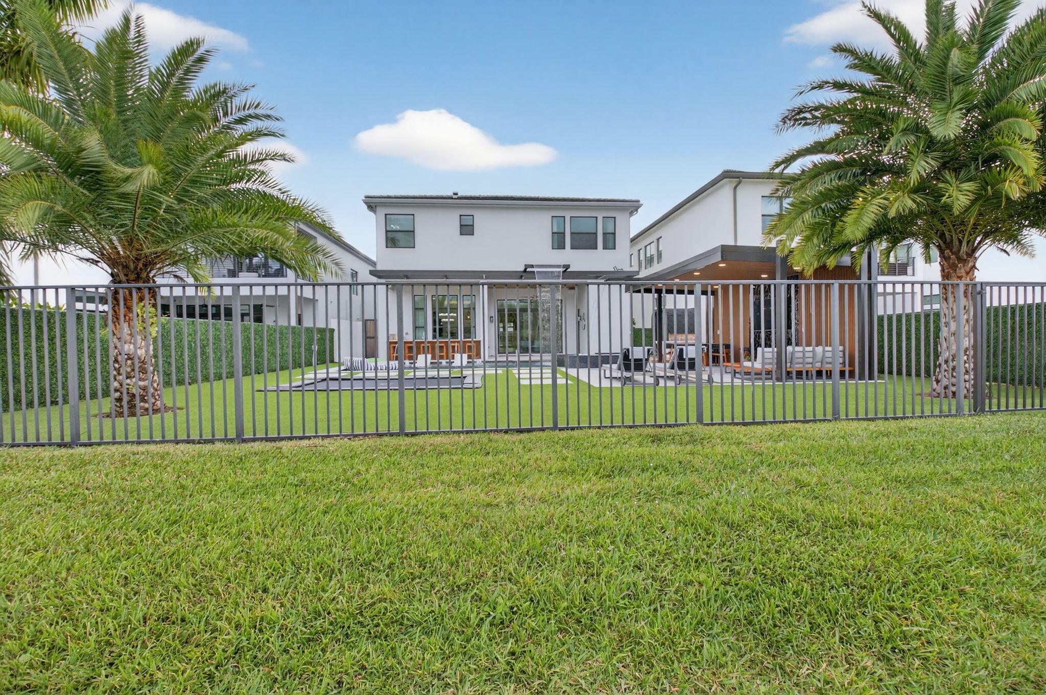 BOCA BRIDGES - Residential