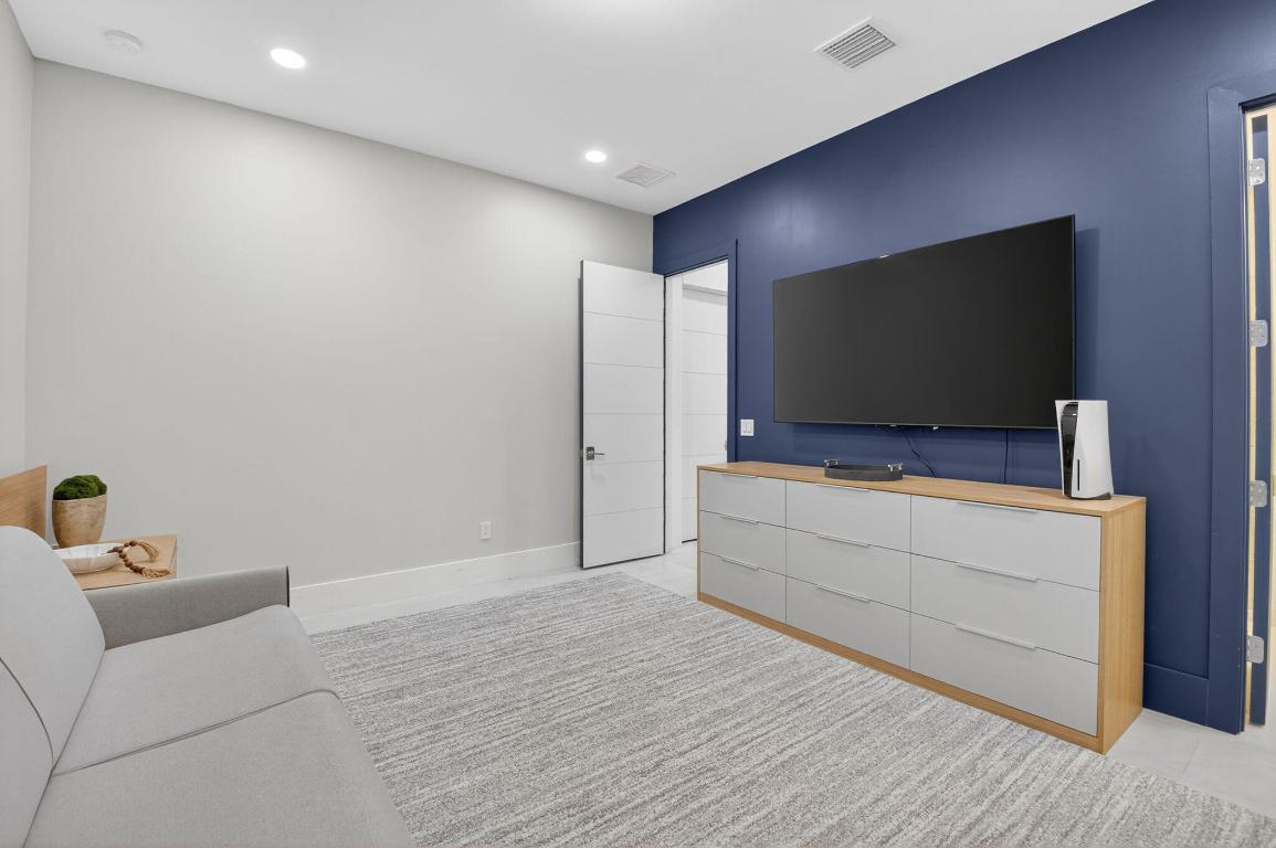 BOCA BRIDGES - Residential