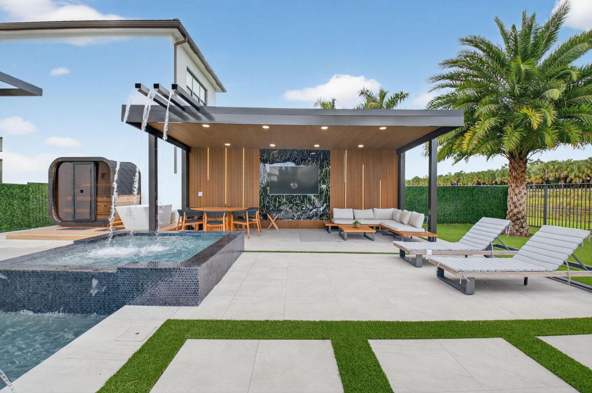 BOCA BRIDGES - Residential