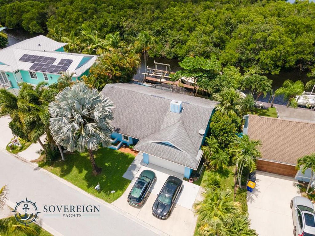 Photo of 715 SW Salerno Road, Stuart, FL 34997 (MLS # R10928384)