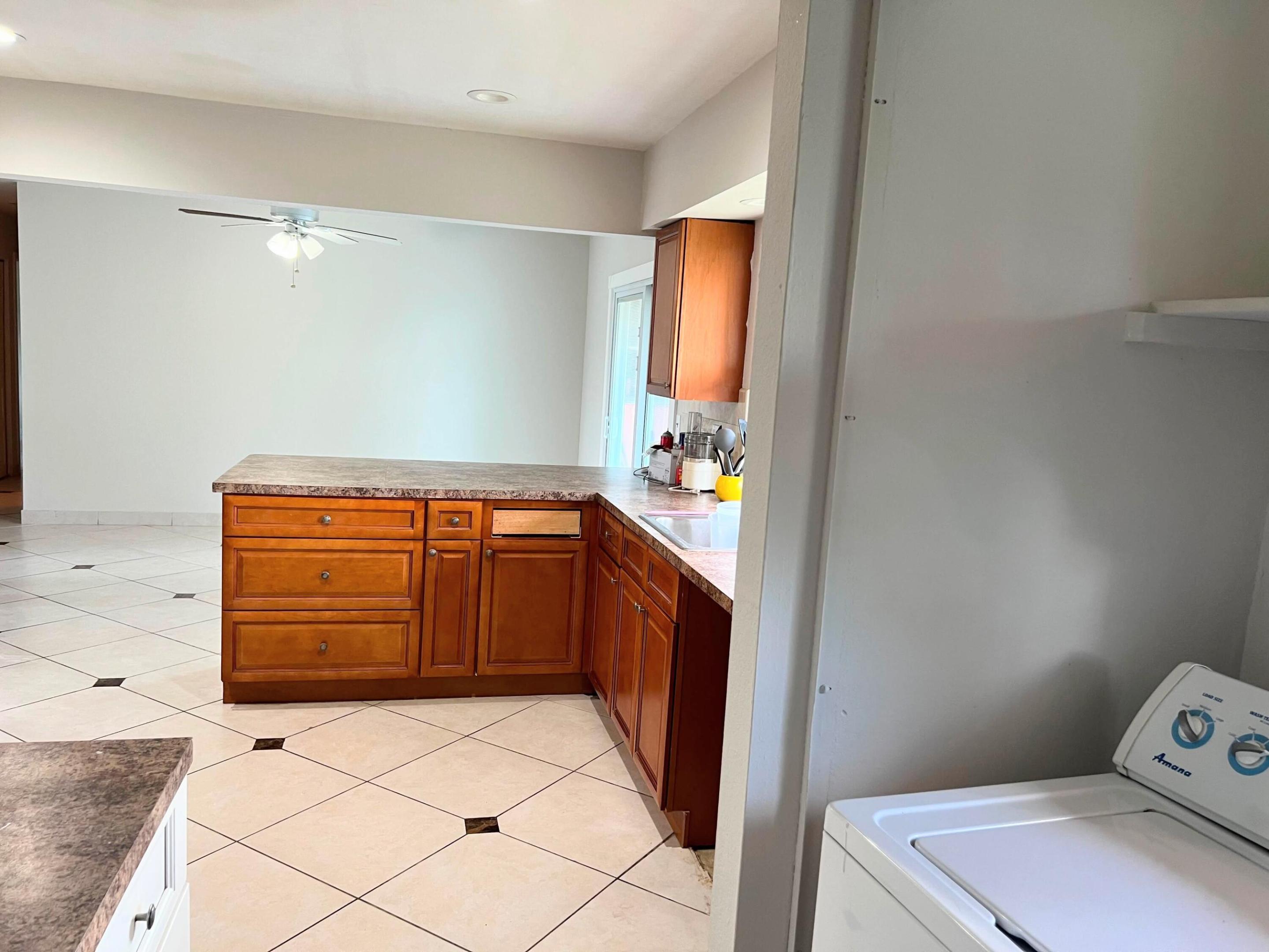 PORT ST LUCIE SECTION 41 - Residential Lease