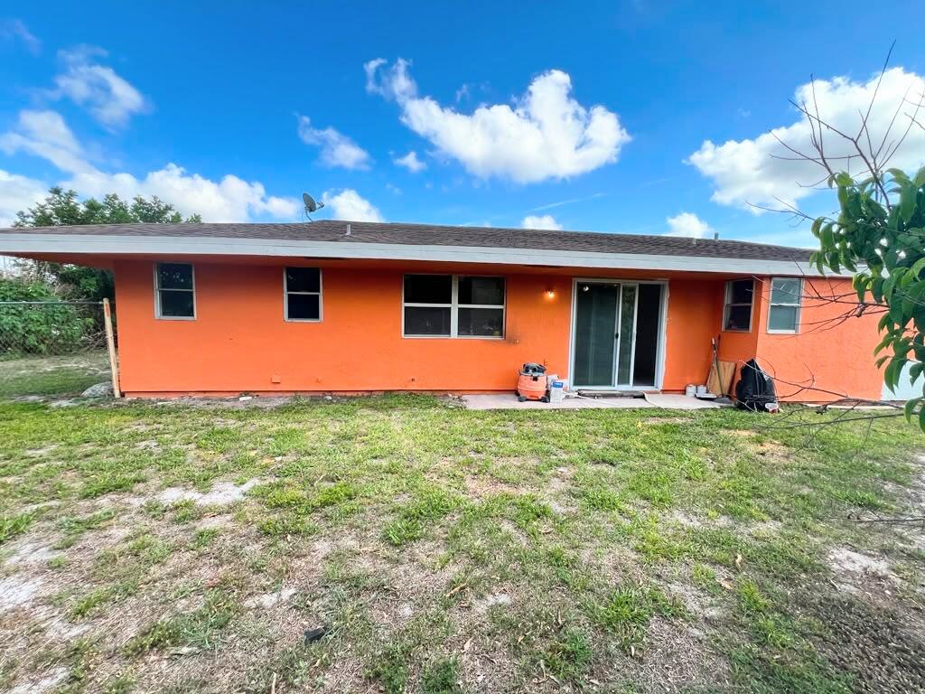 PORT ST LUCIE SECTION 41 - Residential Lease