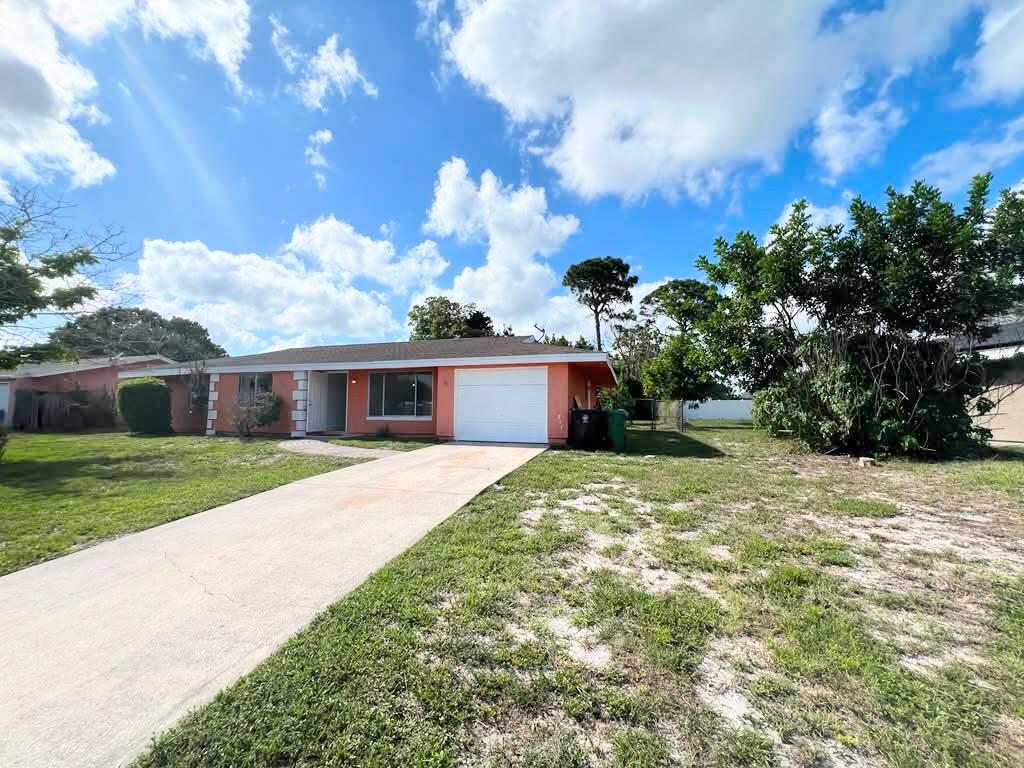 PORT ST LUCIE SECTION 41 - Residential Lease
