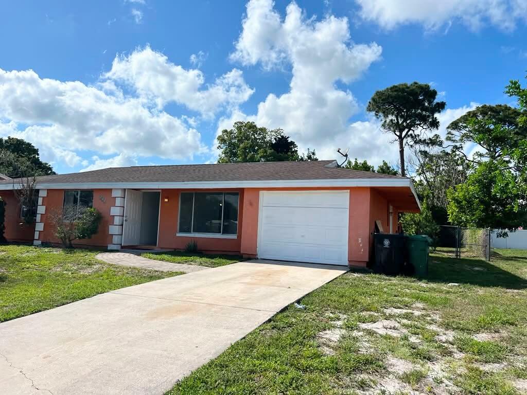 PORT ST LUCIE SECTION 41 - Residential Lease