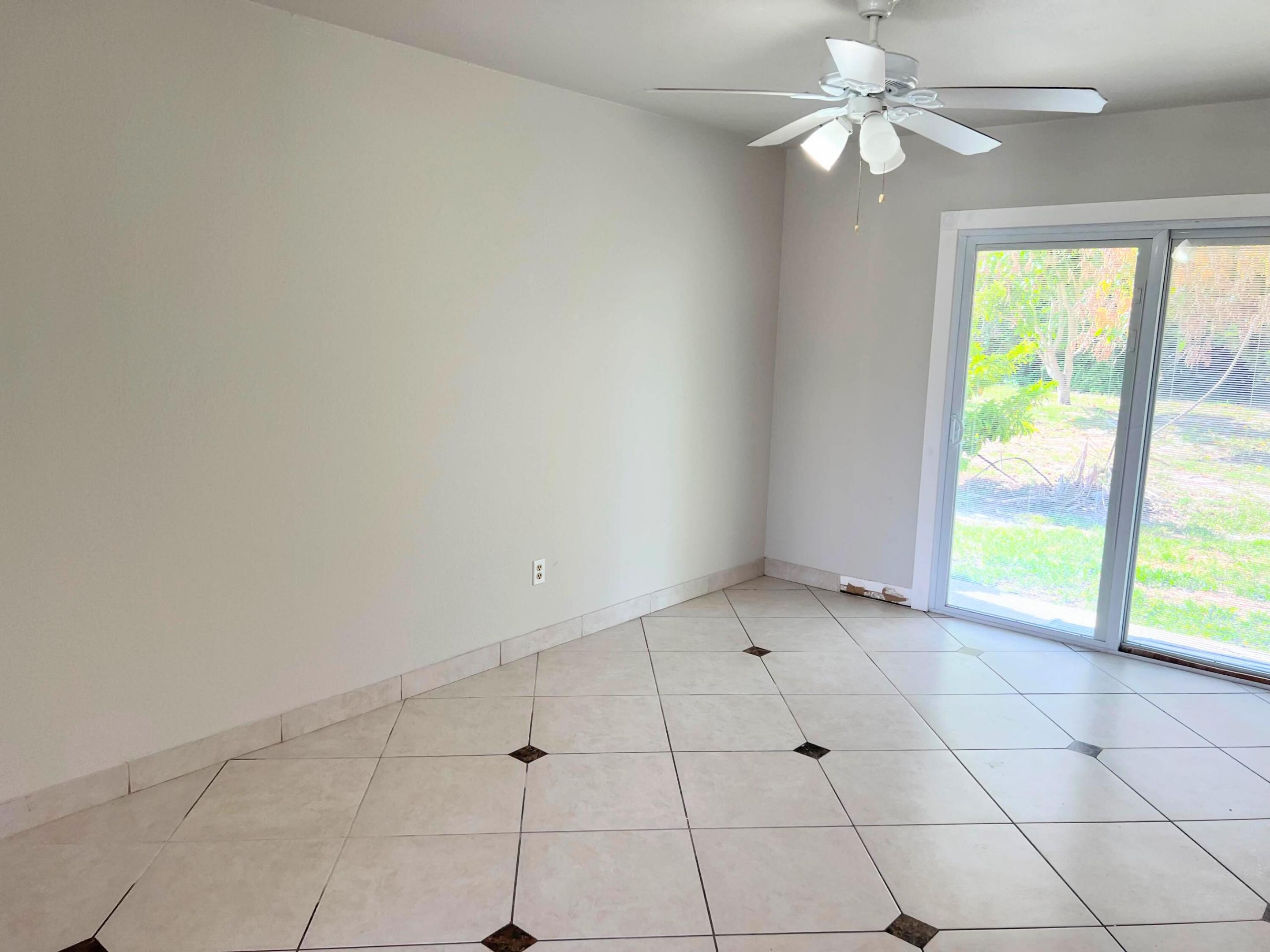 PORT ST LUCIE SECTION 41 - Residential Lease