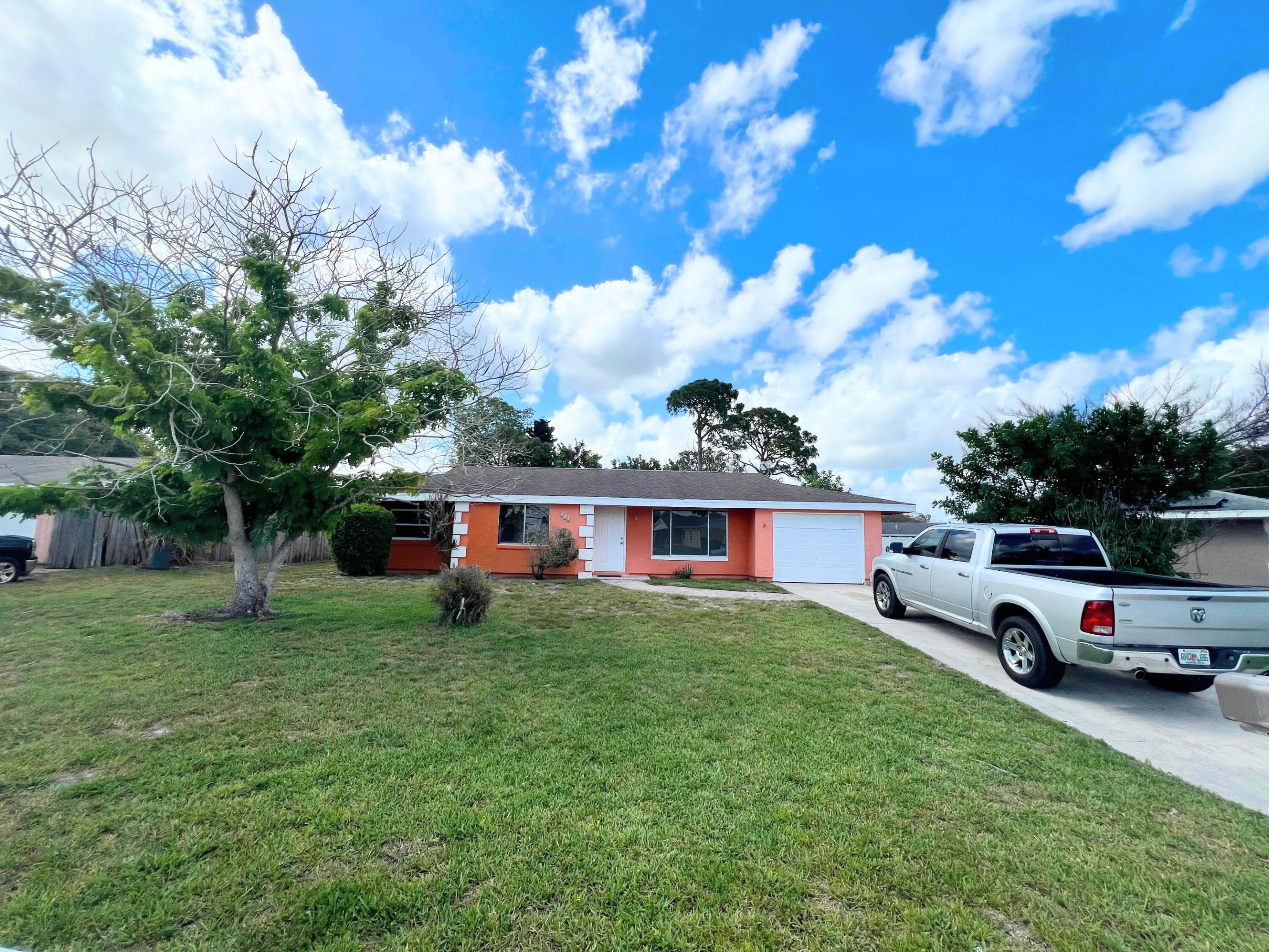 PORT ST LUCIE SECTION 41 - Residential Lease