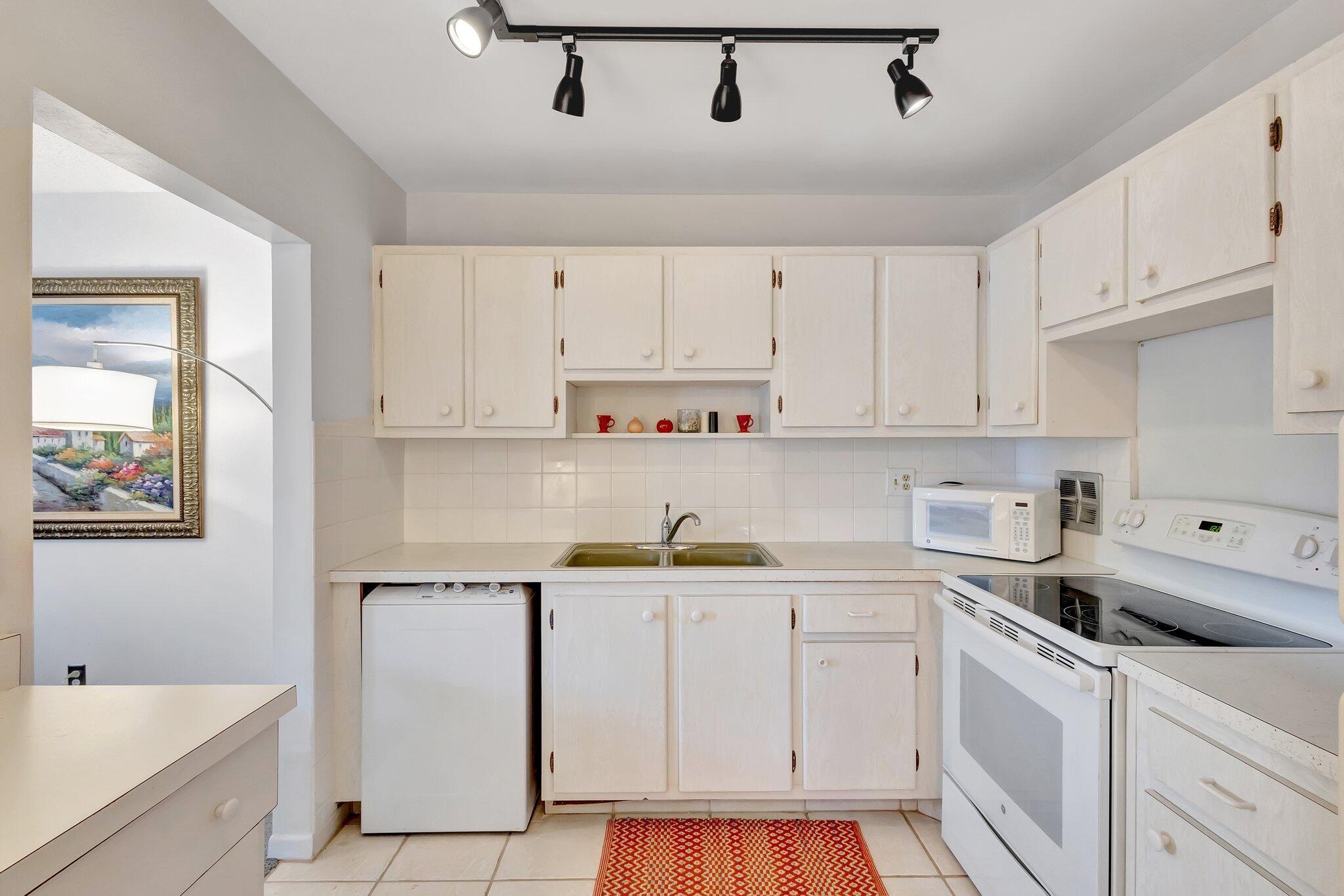PLYMOUTH CONDOS A TO F - Residential