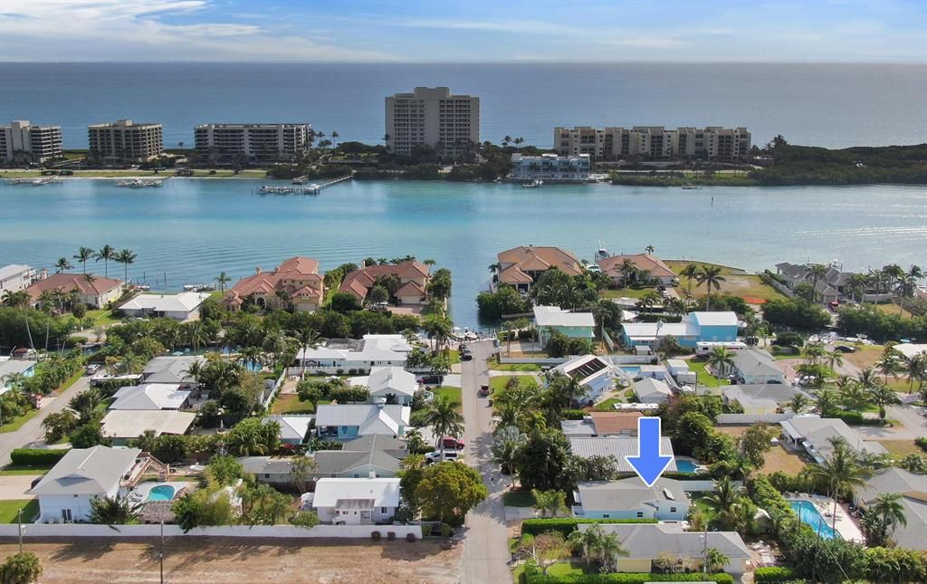 Photo of 3462 Inlet Court, Jupiter, FL 33469 (MLS # R10759430)