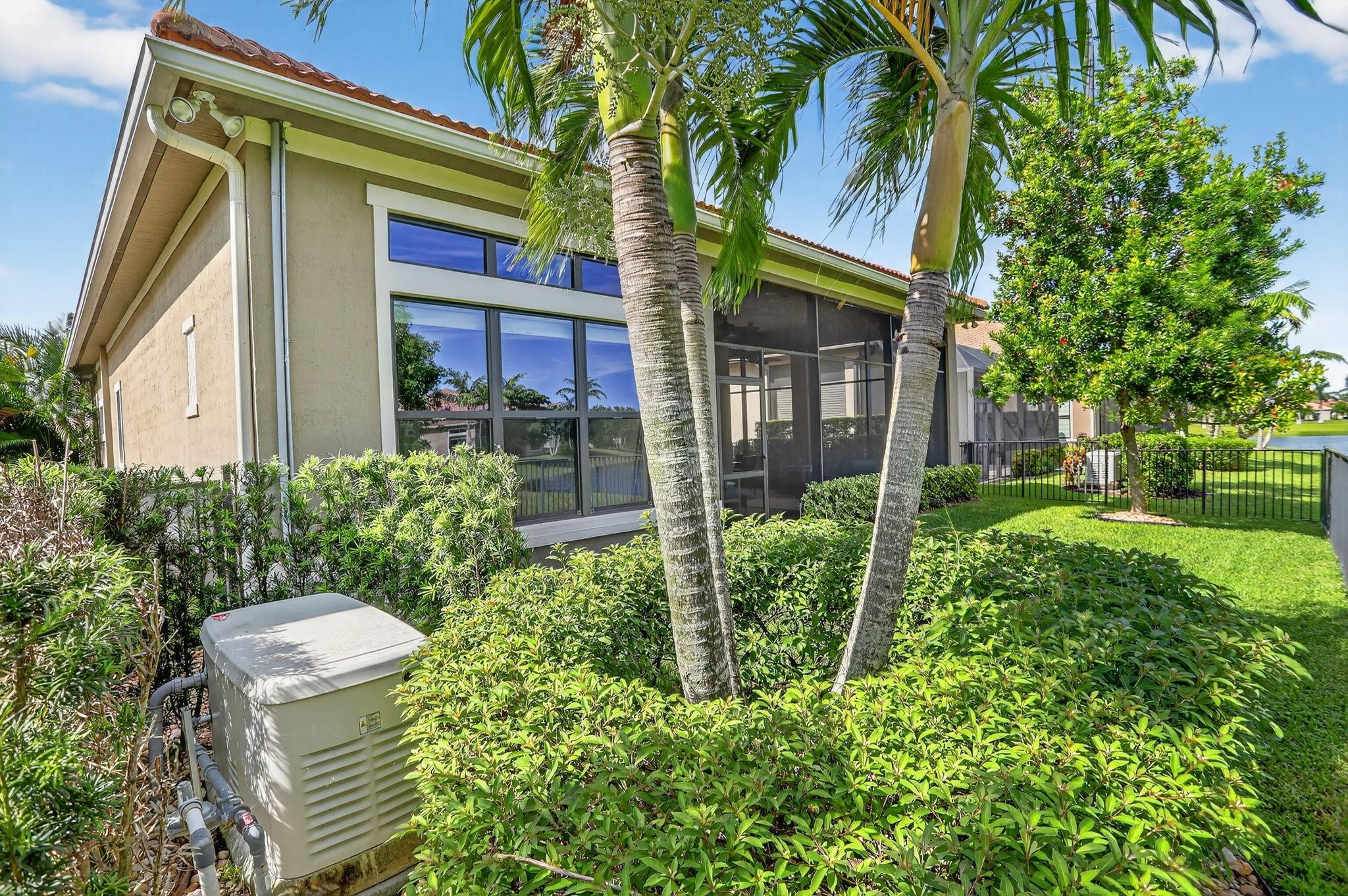 PARKLAND ROYALE - Residential