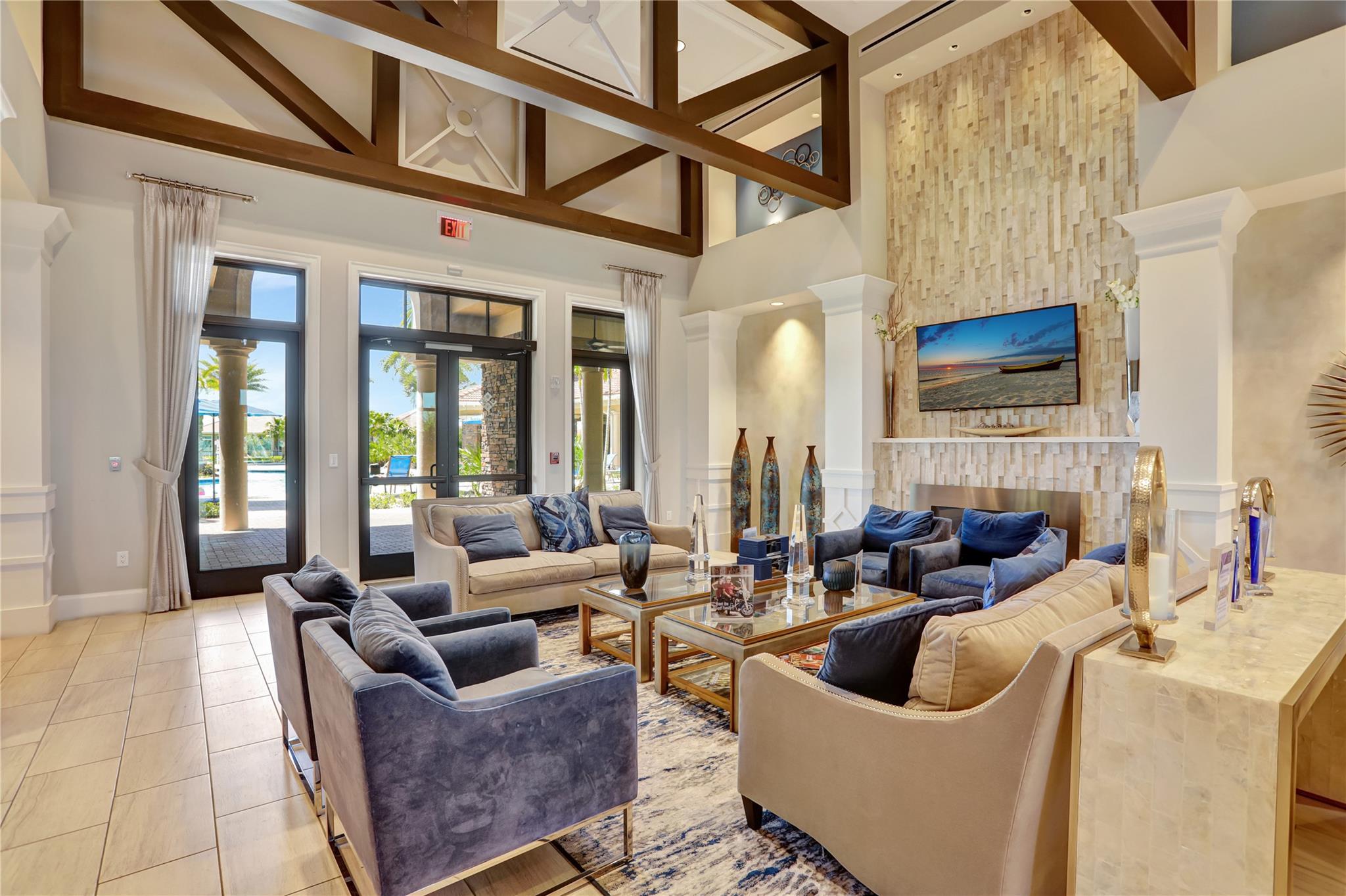 PARKLAND ROYALE - Residential