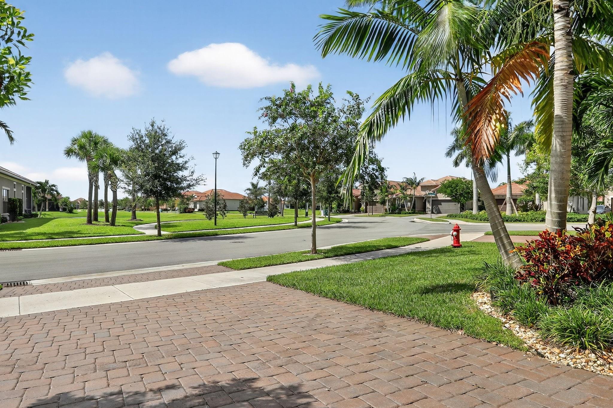 PARKLAND ROYALE - Residential