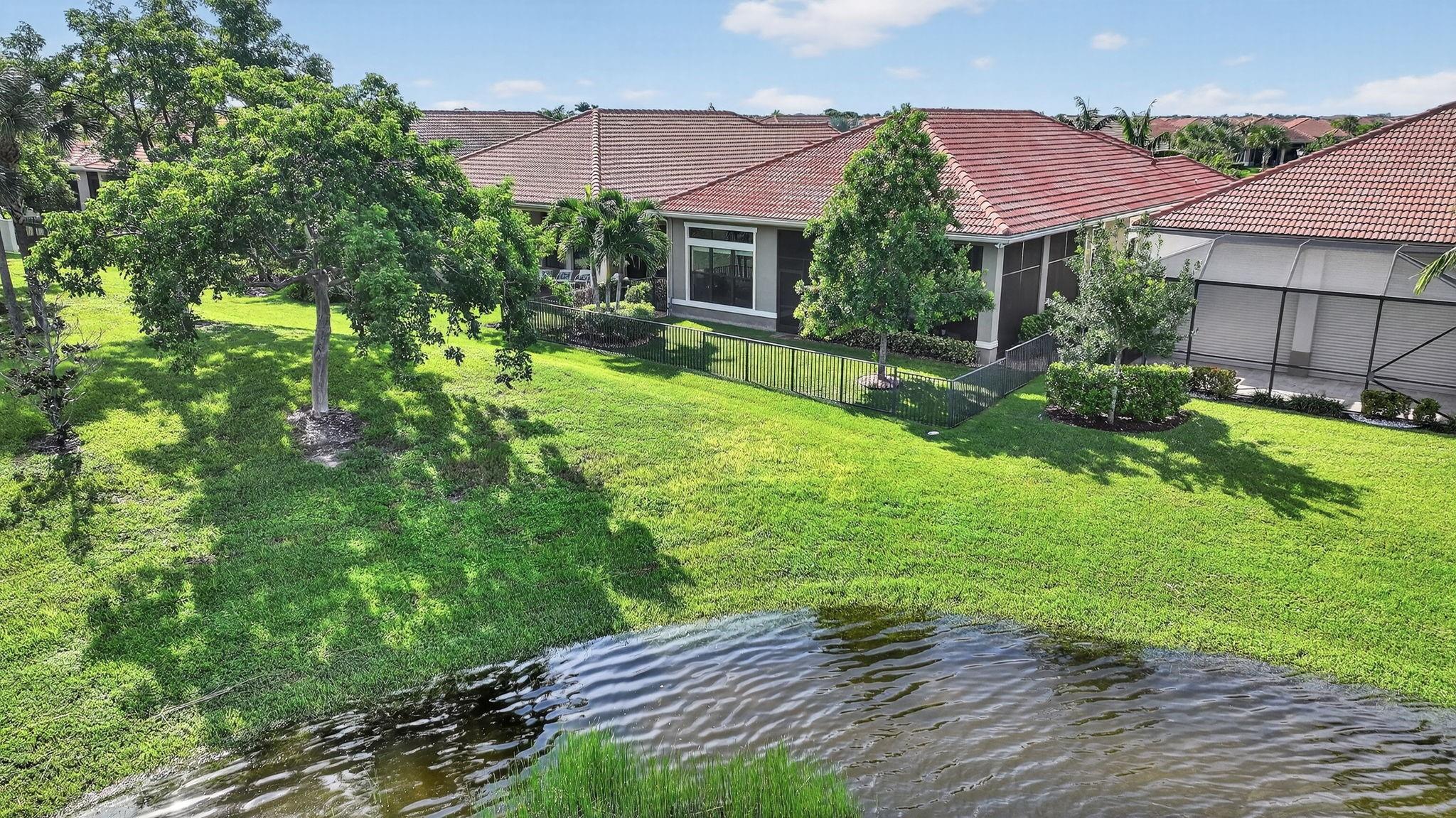PARKLAND ROYALE - Residential