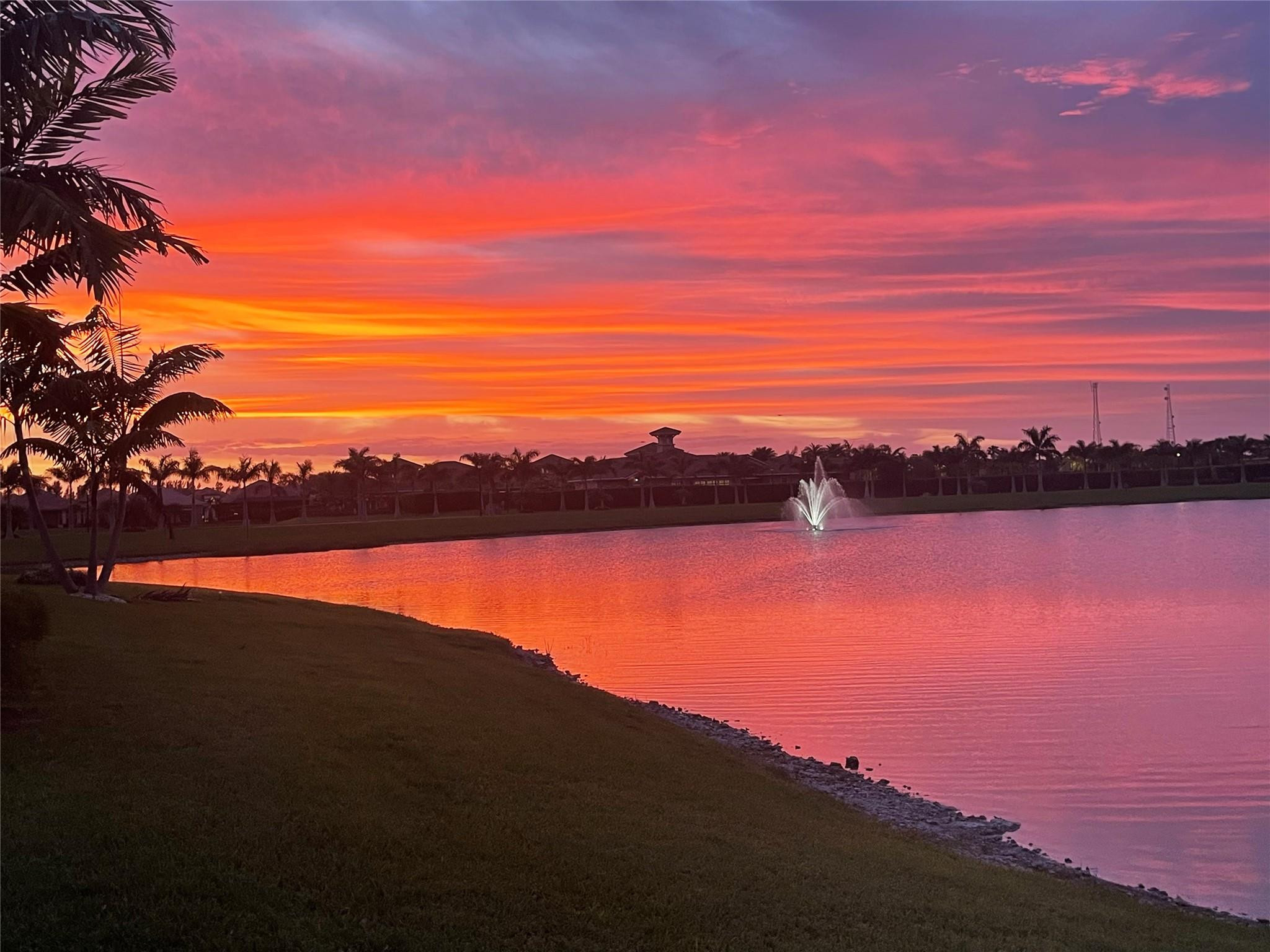 PARKLAND ROYALE - Residential