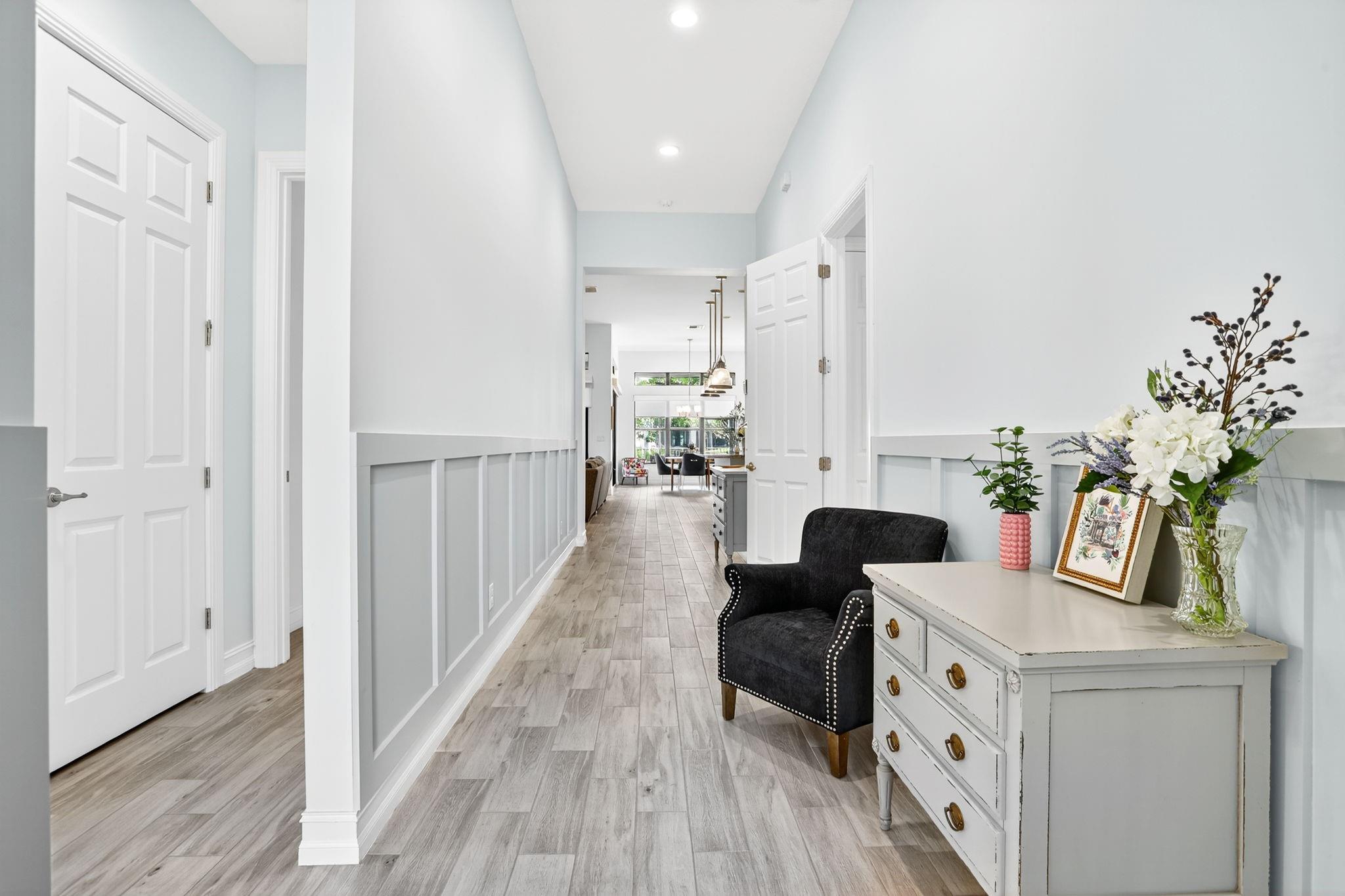 11927 Leon Circle North