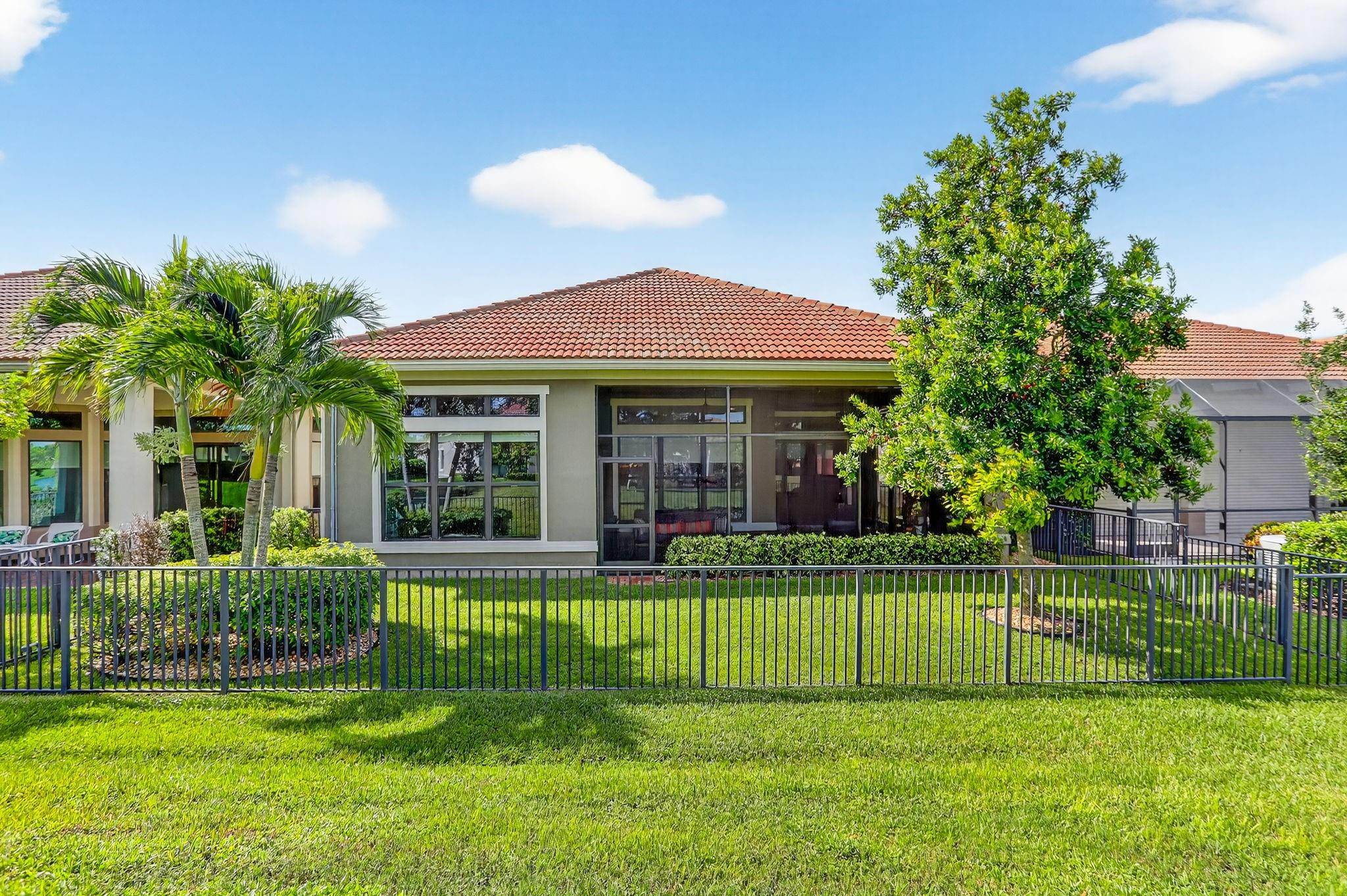 PARKLAND ROYALE - Residential