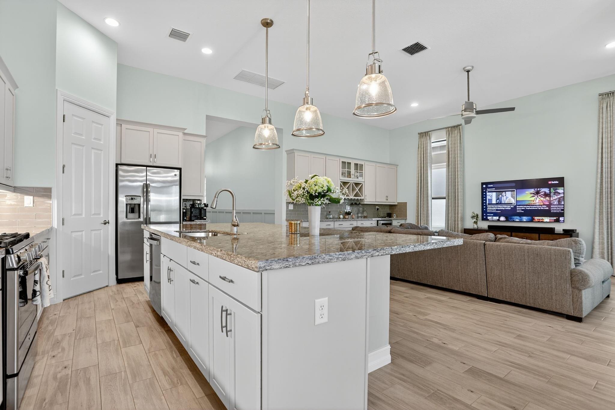 PARKLAND ROYALE - Residential