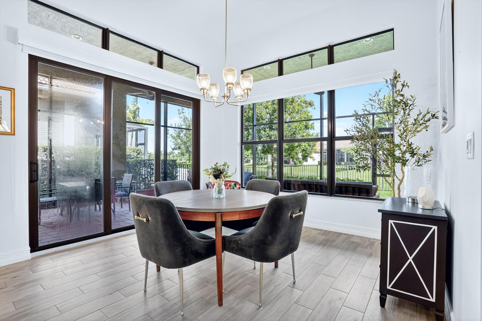 PARKLAND ROYALE - Residential