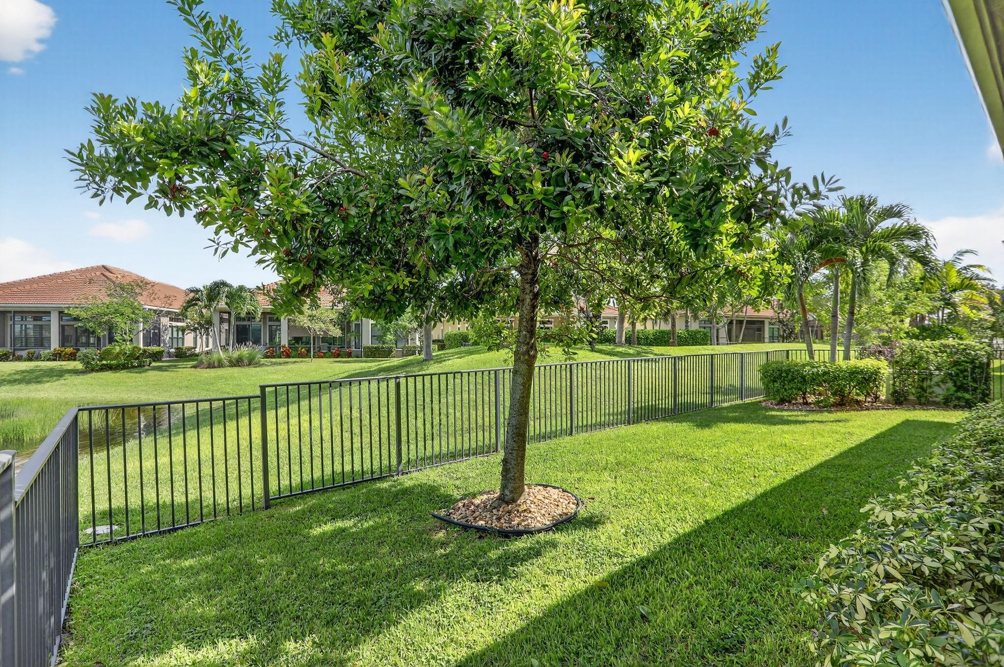 PARKLAND ROYALE - Residential